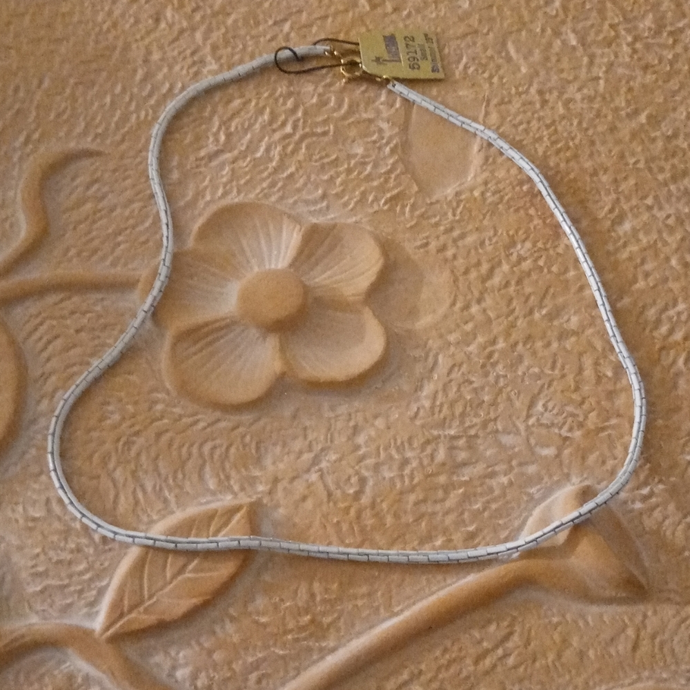 Vintage Crown Trifari Enamel Shimmer Necklace